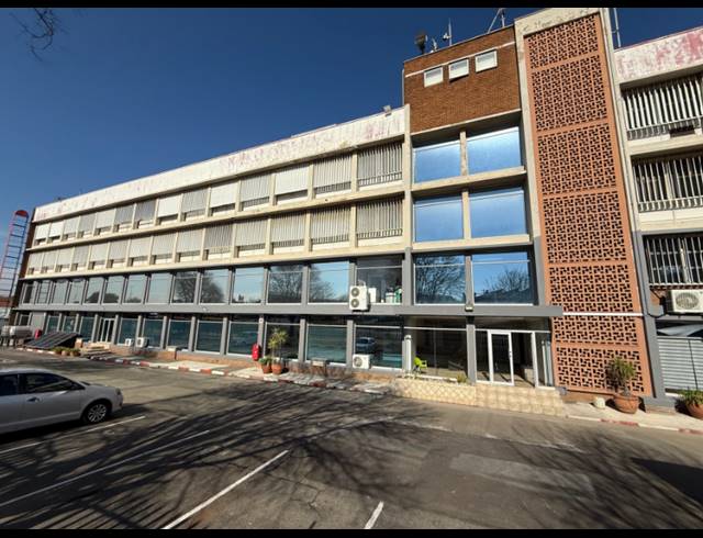 200M² OFFICE TO LET IN TULISA PARK